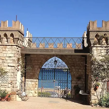 Stupendo In Un Castello Riva Al Mare شقة *