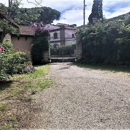 Stupendo In Un Castello Riva Al Mare Apartment *