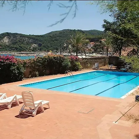 Stupendo In Un Castello Riva Al Mare Cavo