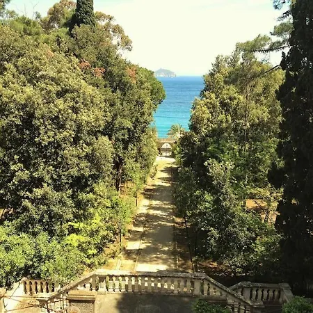 Stupendo In Un Castello Riva Al Mare شقة